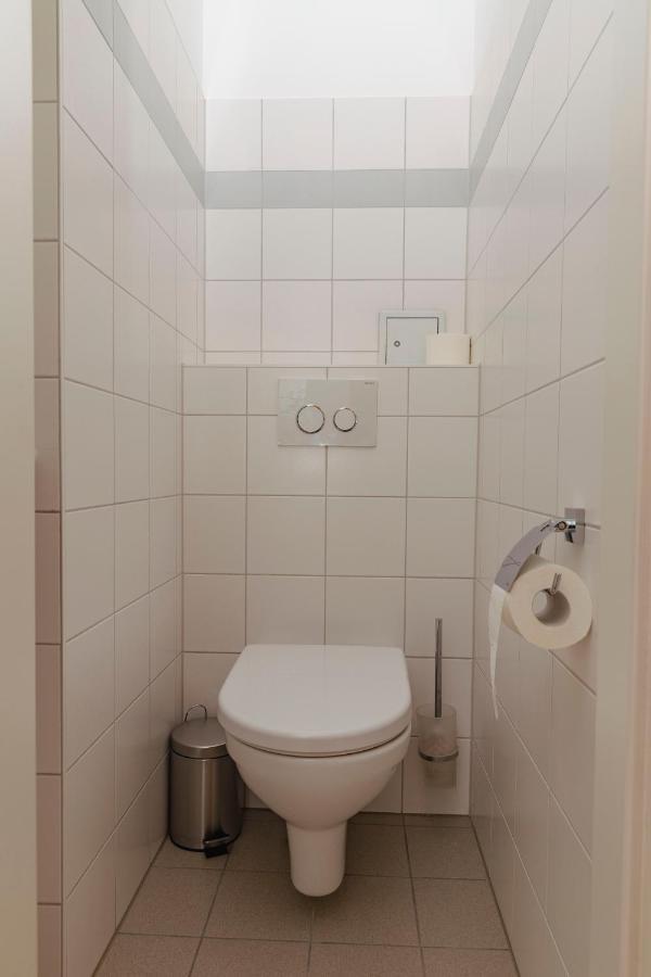Beautiful 2-Bedroom Apartment Near Schoenbrunn Wien Eksteriør billede